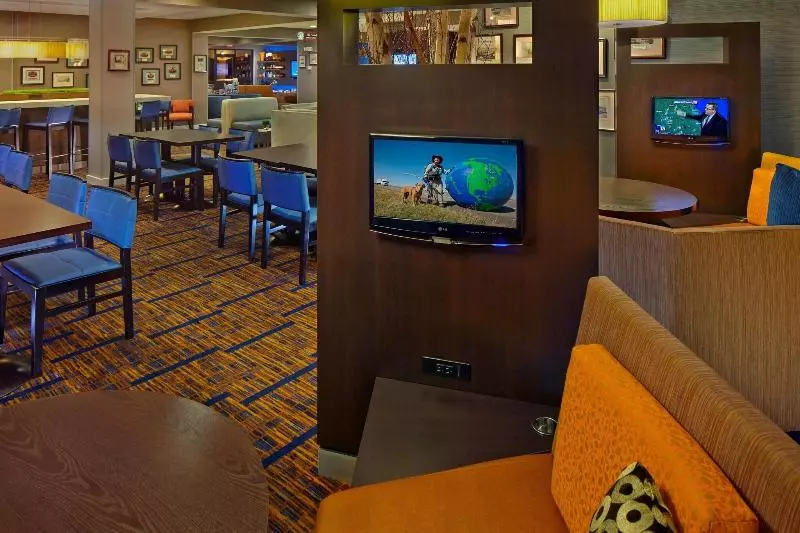 منتجع Courtyard By Marriott Key West Waterfront