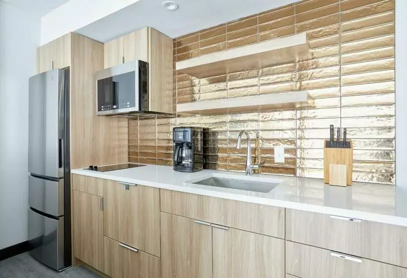 The Quincy, Ascend Hotel Collection