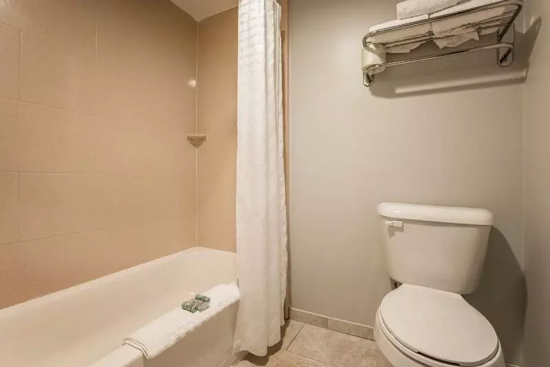 호텔 Best Western Ashbury Inn