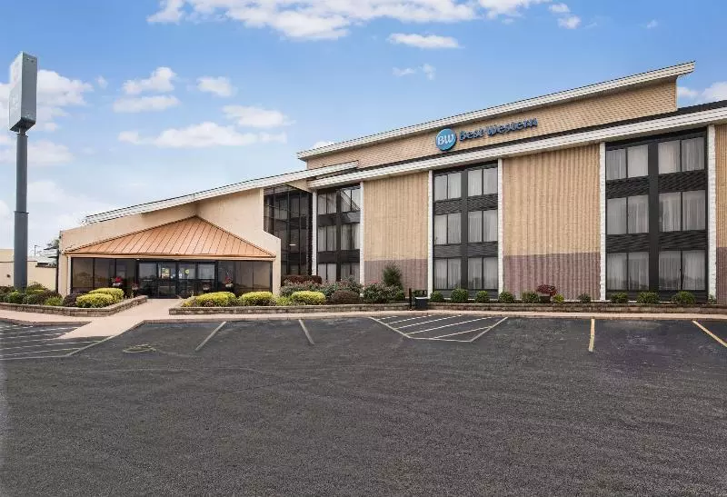 호텔 Best Western Ashbury Inn