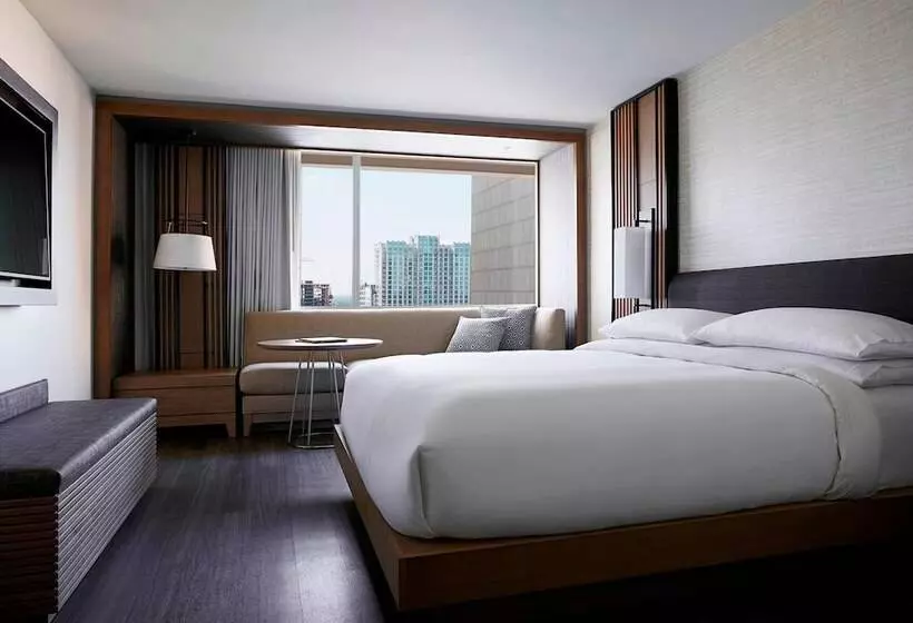 Hotel Charlotte Marriott City Center