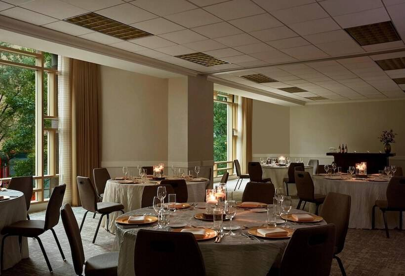 هتل Charlotte Marriott City Center