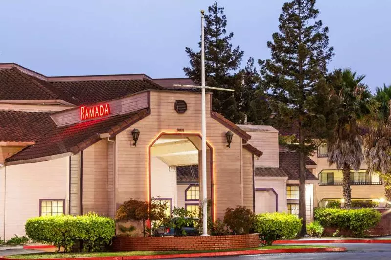 ホテル Country Inn & Suites By Radisson, Vallejo Napa Valley, Ca