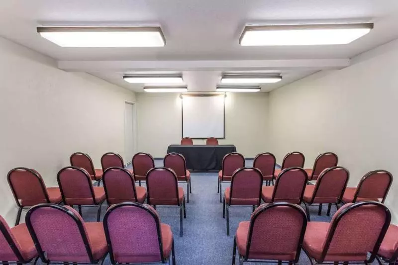 ホテル Country Inn & Suites By Radisson, Vallejo Napa Valley, Ca