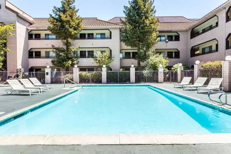 ホテル Country Inn & Suites By Radisson, Vallejo Napa Valley, Ca