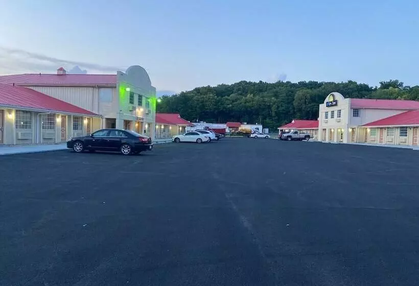 فندق Huntington Inn