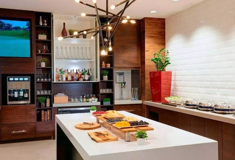 Hotell Kansas City Airport Marriott