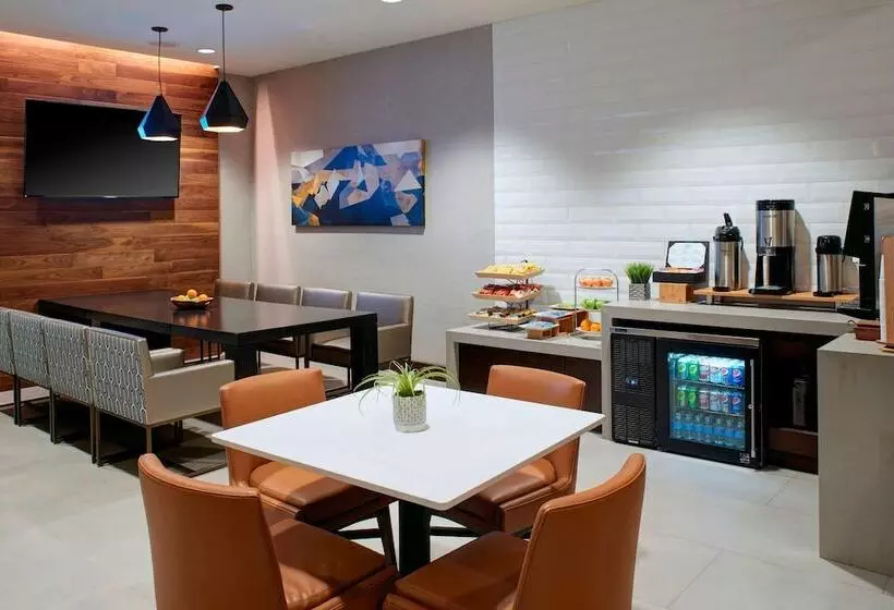 Hotell Kansas City Airport Marriott