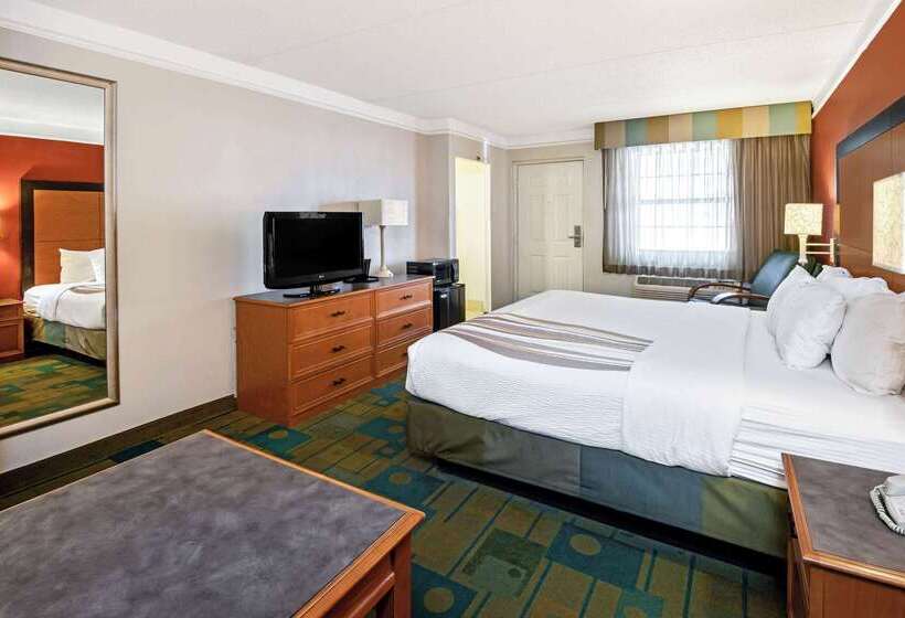 هتل La Quinta Inn By Wyndham Amarillo Midcity