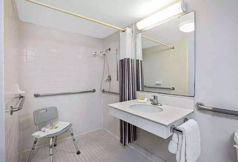 호텔 La Quinta Inn By Wyndham El Paso East Lomaland