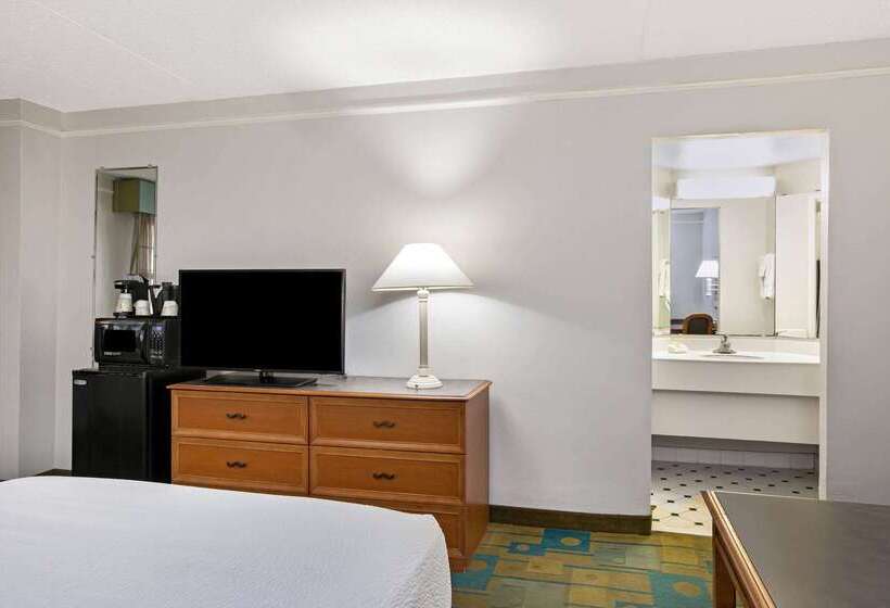 فندق La Quinta Inn By Wyndham El Paso East Lomaland