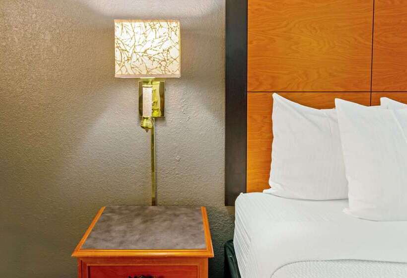 فندق La Quinta Inn By Wyndham Santa Fe