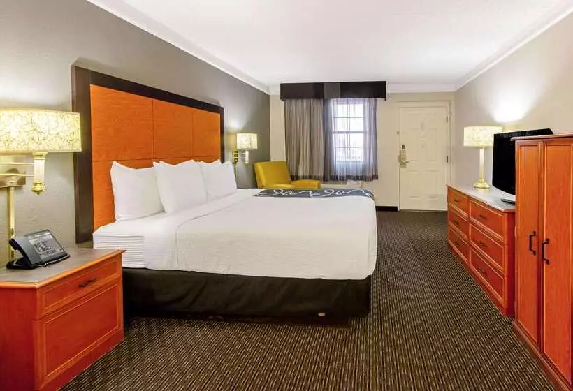 فندق La Quinta Inn By Wyndham Santa Fe