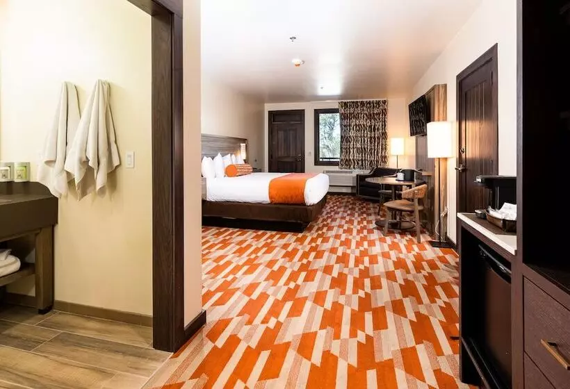 فندق Maswik Lodge   Inside The Park