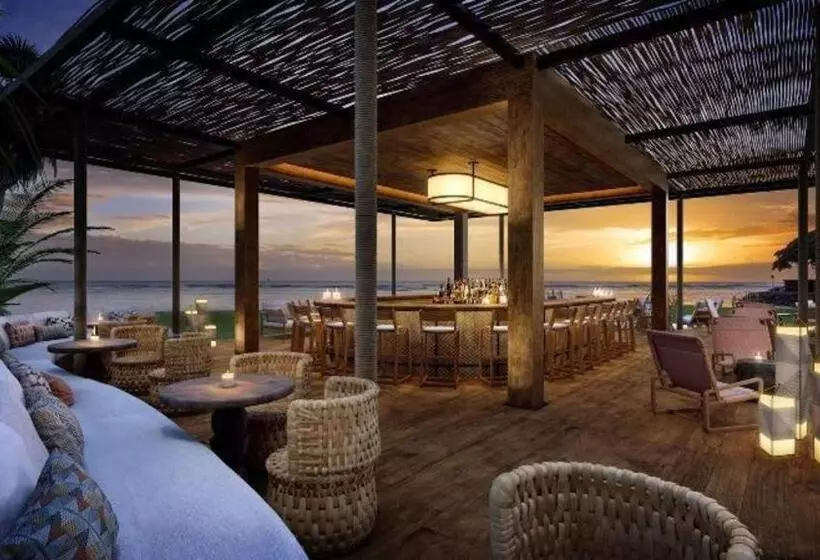 فندق Mauna Lani, Auberge Resorts Collection