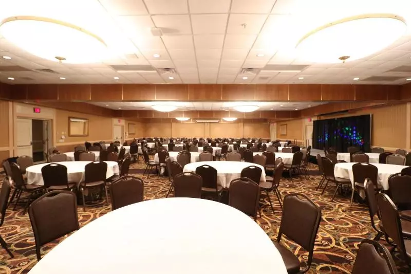 酒店 Mead Resorts & Conventions Center