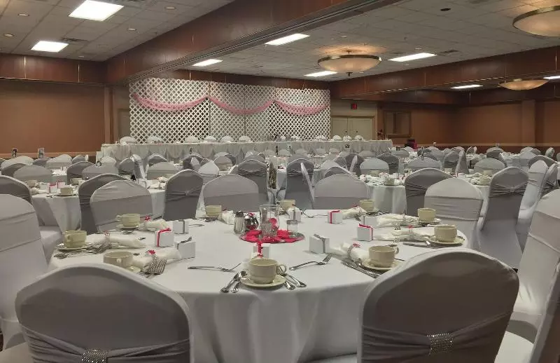 酒店 Mead Resorts & Conventions Center