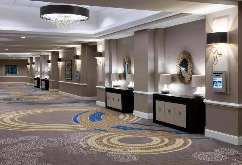 酒店 Richmond Marriott