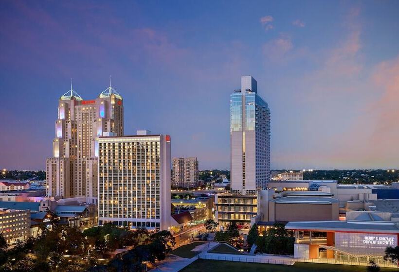 هتل San Antonio Marriott Riverwalk