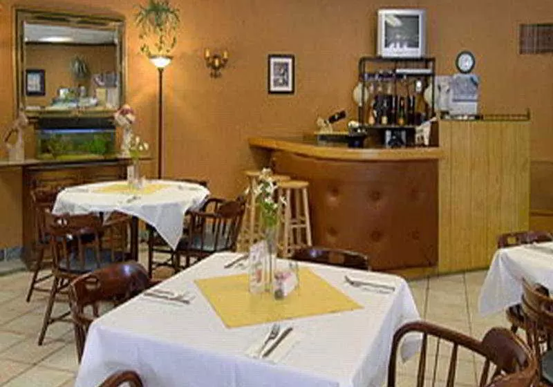 فندق Travelodge Monaco N Miami & Sunny Isles Beach