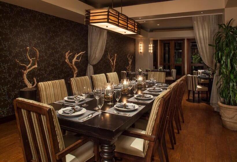 Jupiter Beach Resort & Spa