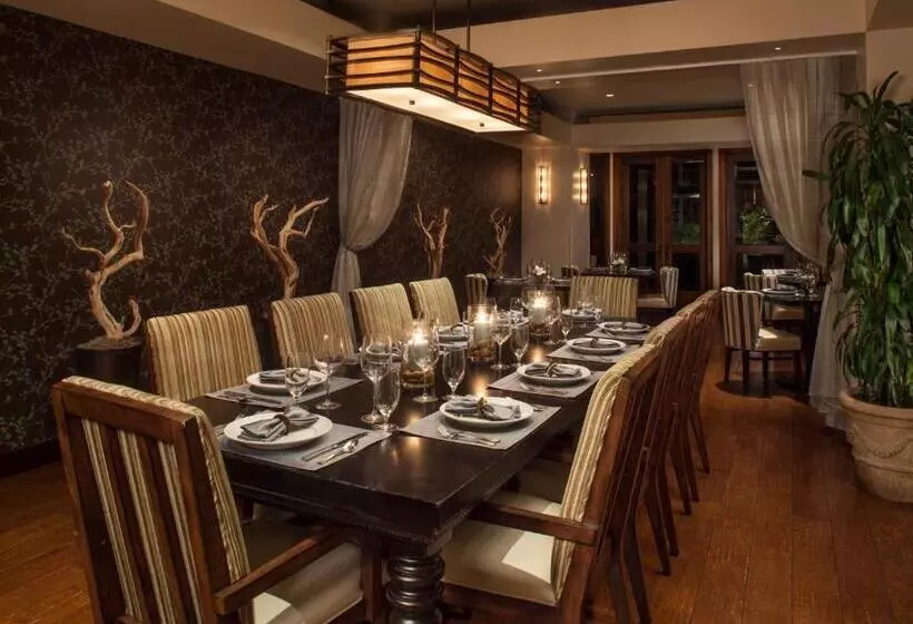 Jupiter Beach Resort & Spa