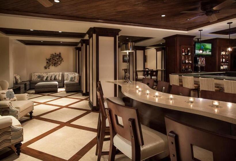 Jupiter Beach Resort & Spa