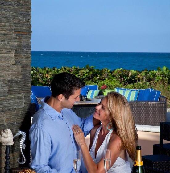 Jupiter Beach Resort & Spa