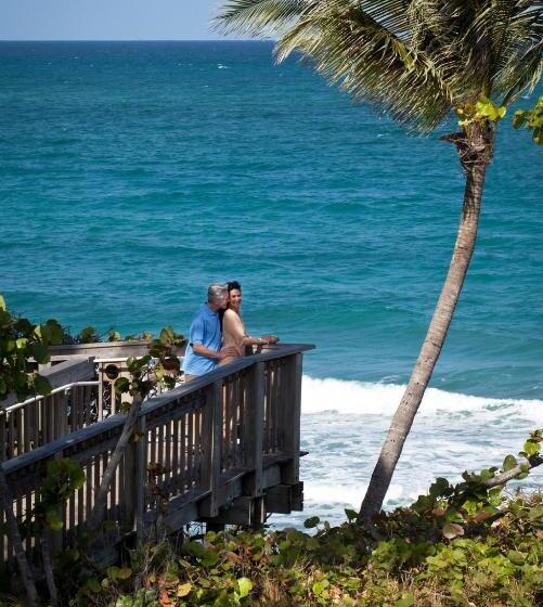 Jupiter Beach Resort & Spa