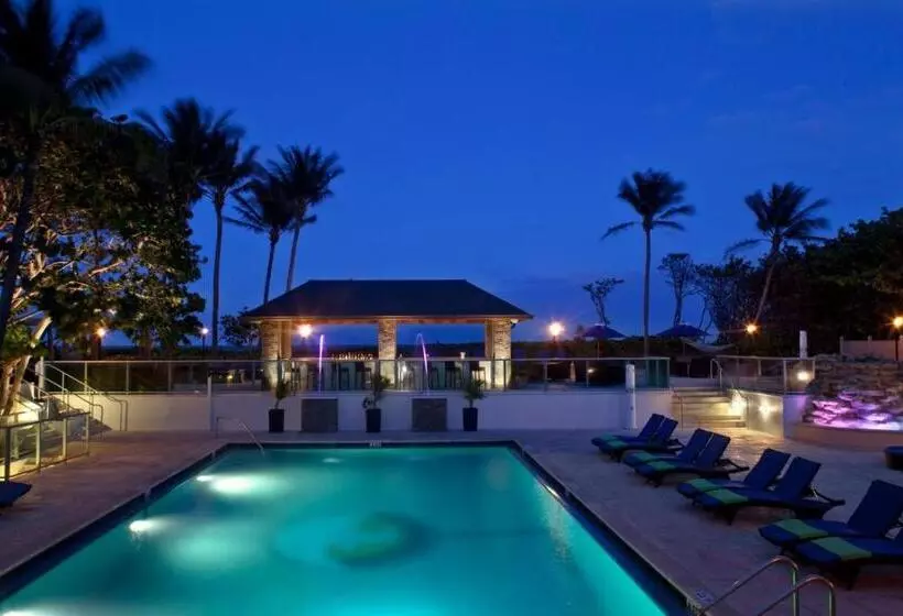 Jupiter Beach Resort & Spa