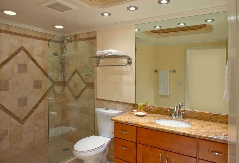 Lahaina Shores Beach Resort