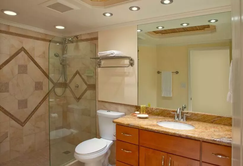 Lahaina Shores Beach Resort