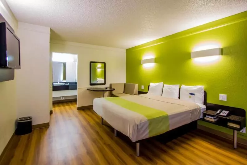 Motel 6 Austin, Tx  Midtown