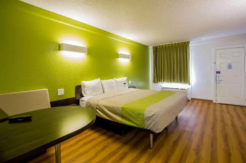 Motel 6 Austin, Tx  Midtown