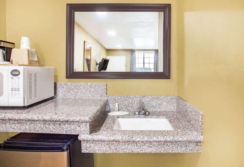 فندق على الطريق Super 8 By Wyndham Redlands/san Bernardino