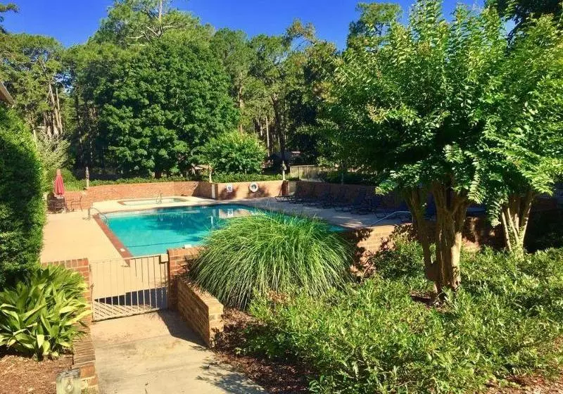 منتجع Mid Pines Inn & Golf Club 