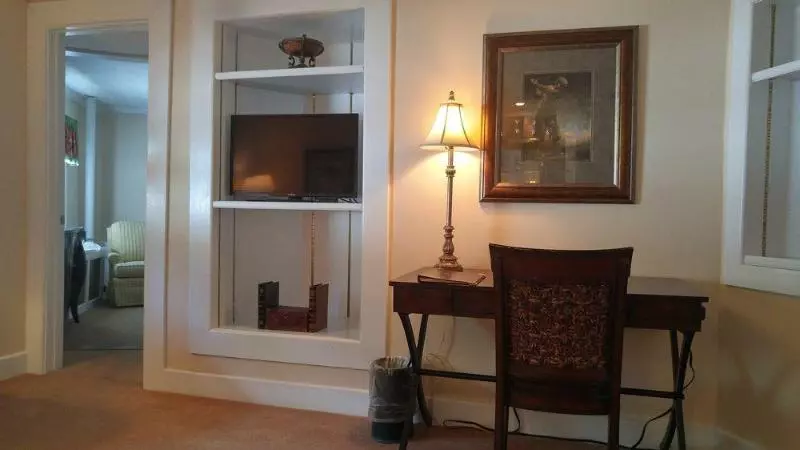 منتجع Mid Pines Inn & Golf Club 