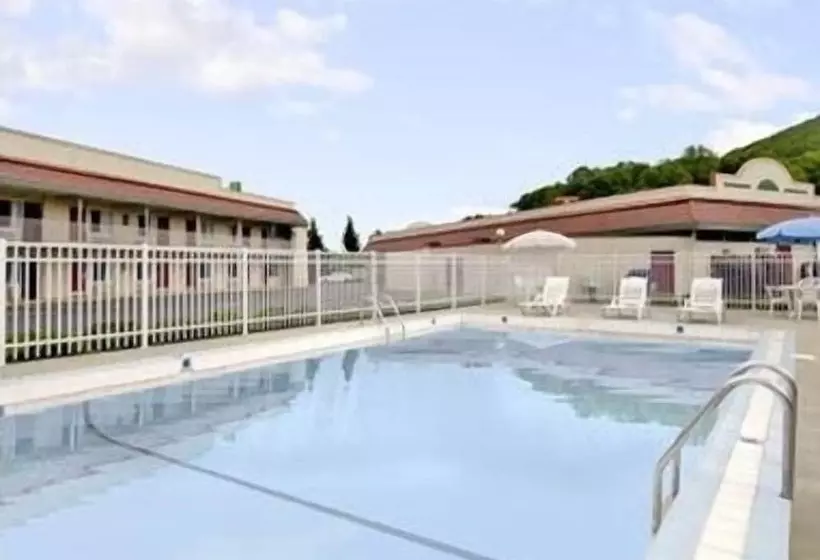 Otel Amercia S Best Value Inn Marion