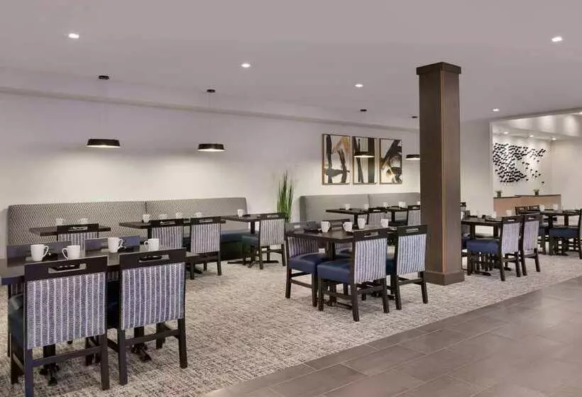 Otel Doubletree By Hilton Canton Downtown