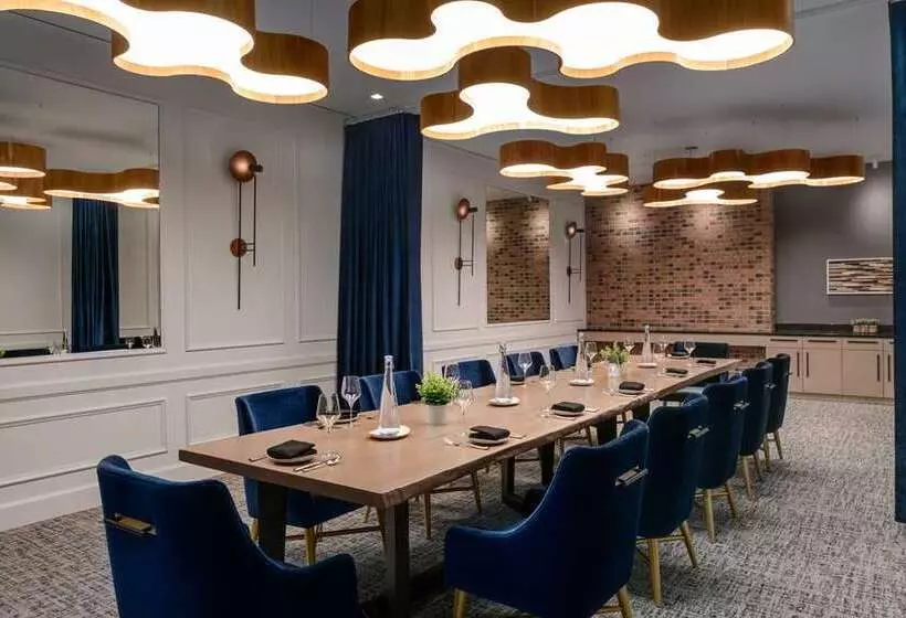 Otel Doubletree By Hilton Canton Downtown