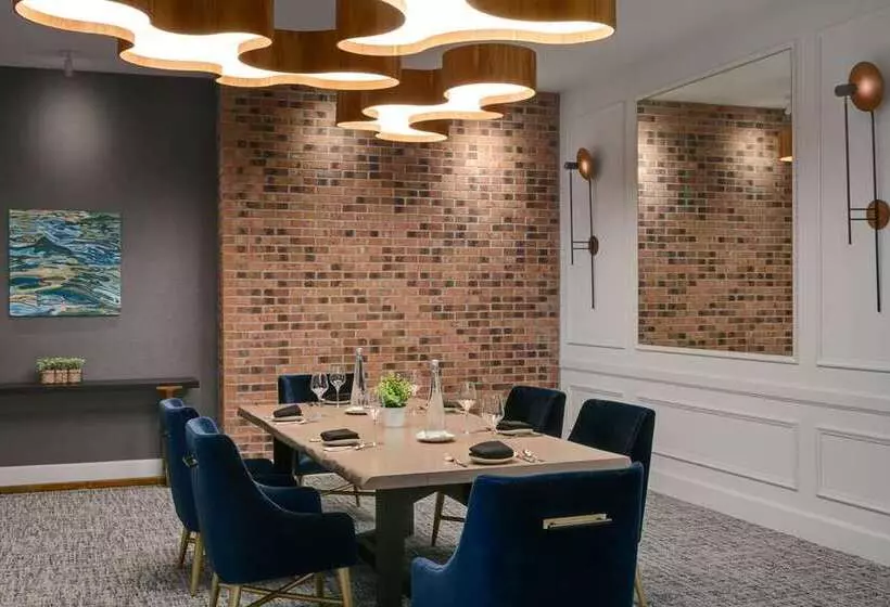 Otel Doubletree By Hilton Canton Downtown