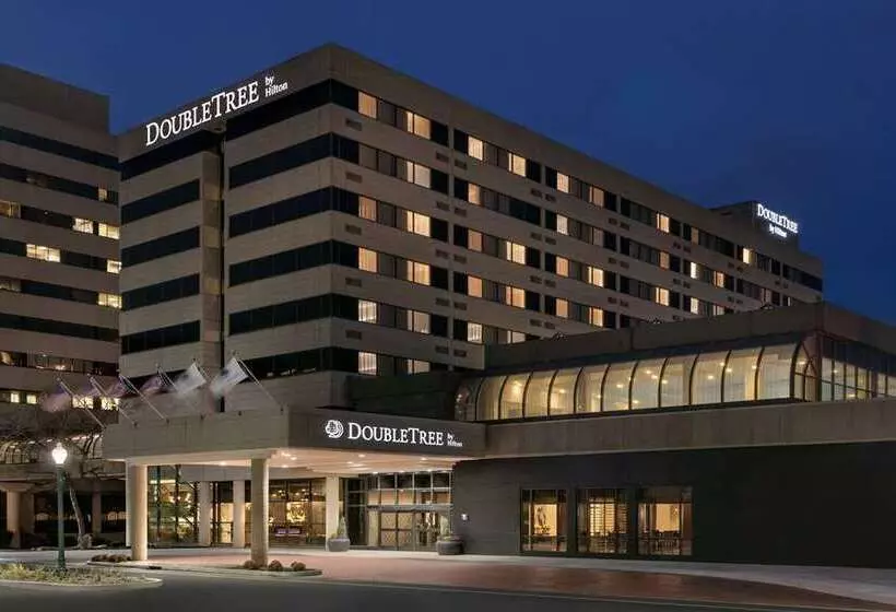 Otel Doubletree By Hilton Canton Downtown