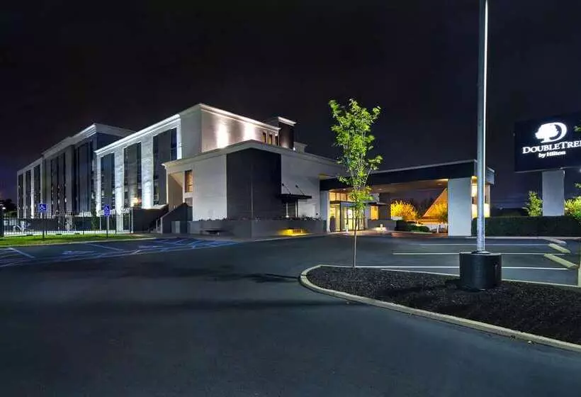 فندق Doubletree By Hilton St. Louis Airport