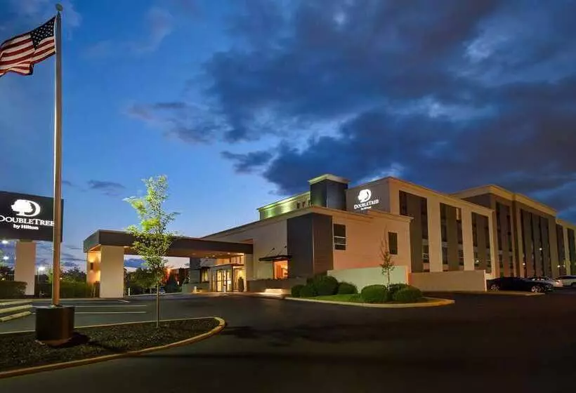 فندق Doubletree By Hilton St. Louis Airport