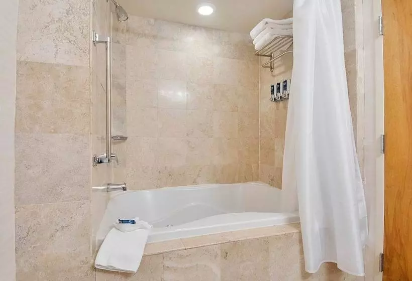 Hotel Four Points By Sheraton Melville Long Island