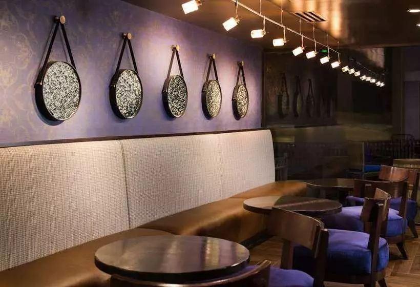 ホテル Hilton Lexington/downtown