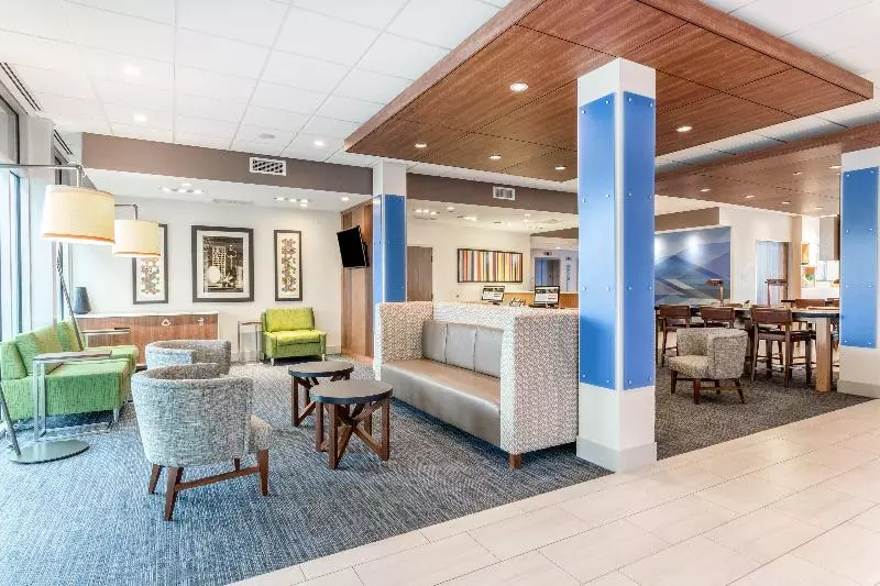 Szálloda Holiday Inn Express & Suites   Springfield North, An Ihg