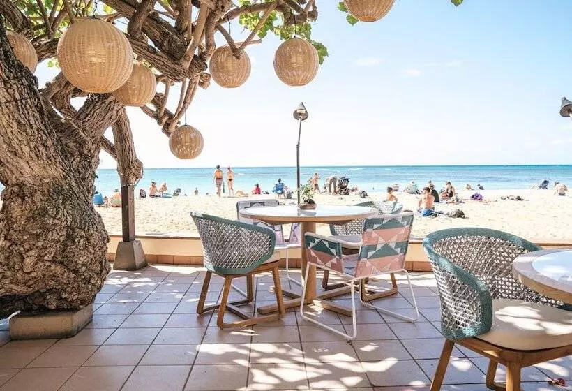 Отель Kaimana Beach