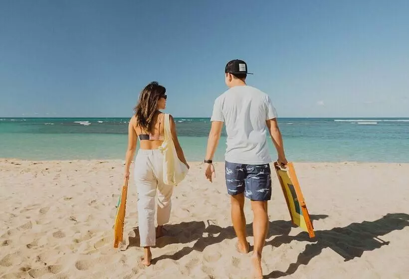 Отель Kaimana Beach