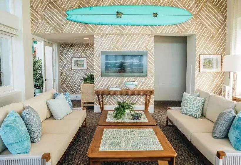 Отель Kaimana Beach